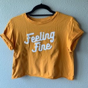 Trendy “feeling fine” crop 🤩 *NEW WITHOUT TAGS*